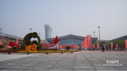 河北正定 花開時(shí)節(jié)，古城邂逅“新”技術(shù)